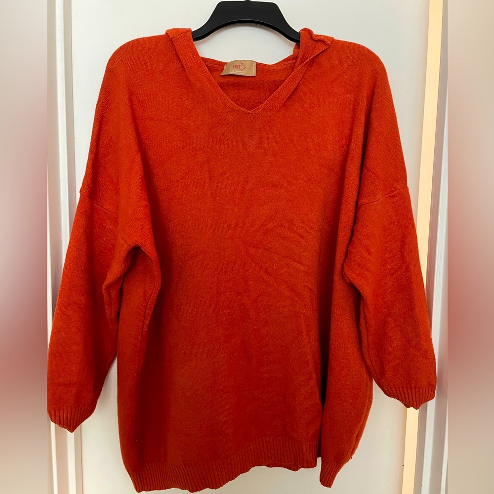 Hooded sweater sweatshirt